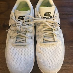 Nike Shoes - EUC Nike Free RN Nike Shoes - EUC Nike Free RN